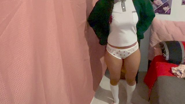 Latina Rushes to Finish Hardcore Session