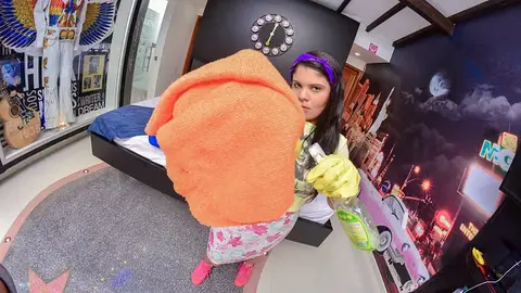 Thick Latina Deepthroat in Yellow Gloves with Gagging Reaction