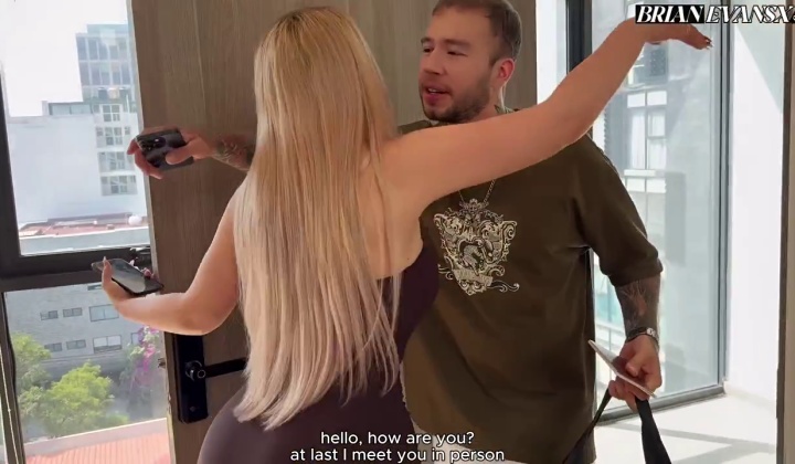 Mexican Blonde with Big Ass in Homemade Blowjob Scene