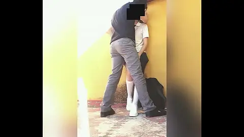 Quickie Sex Behind Mexican School Classrooms - Amateur