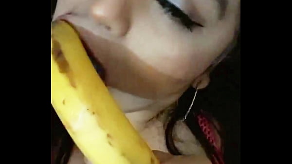 Latina Madii Gives Banana Tease Blowjob