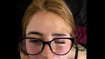19-Year-Old Big Ass Latina First Time Blowjob in Hotel Room