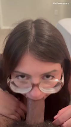 Latina Gives Blowjob Close Up