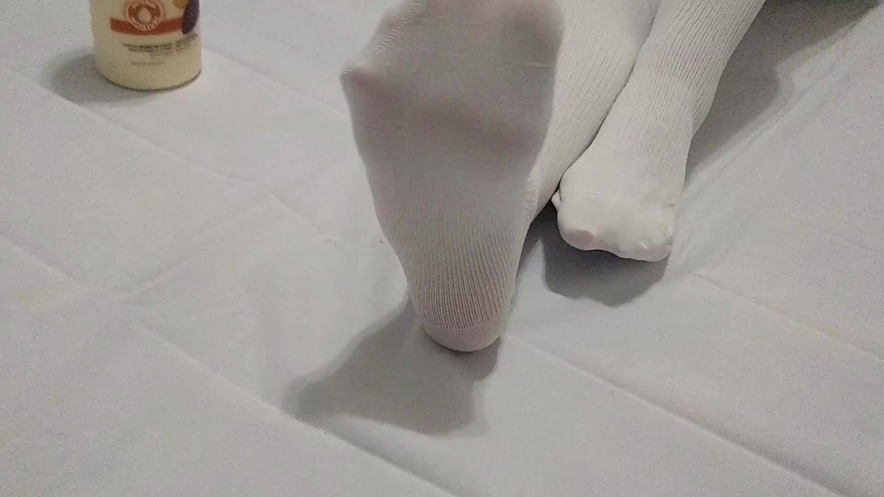 Latina Model Explores Stockings Fetish