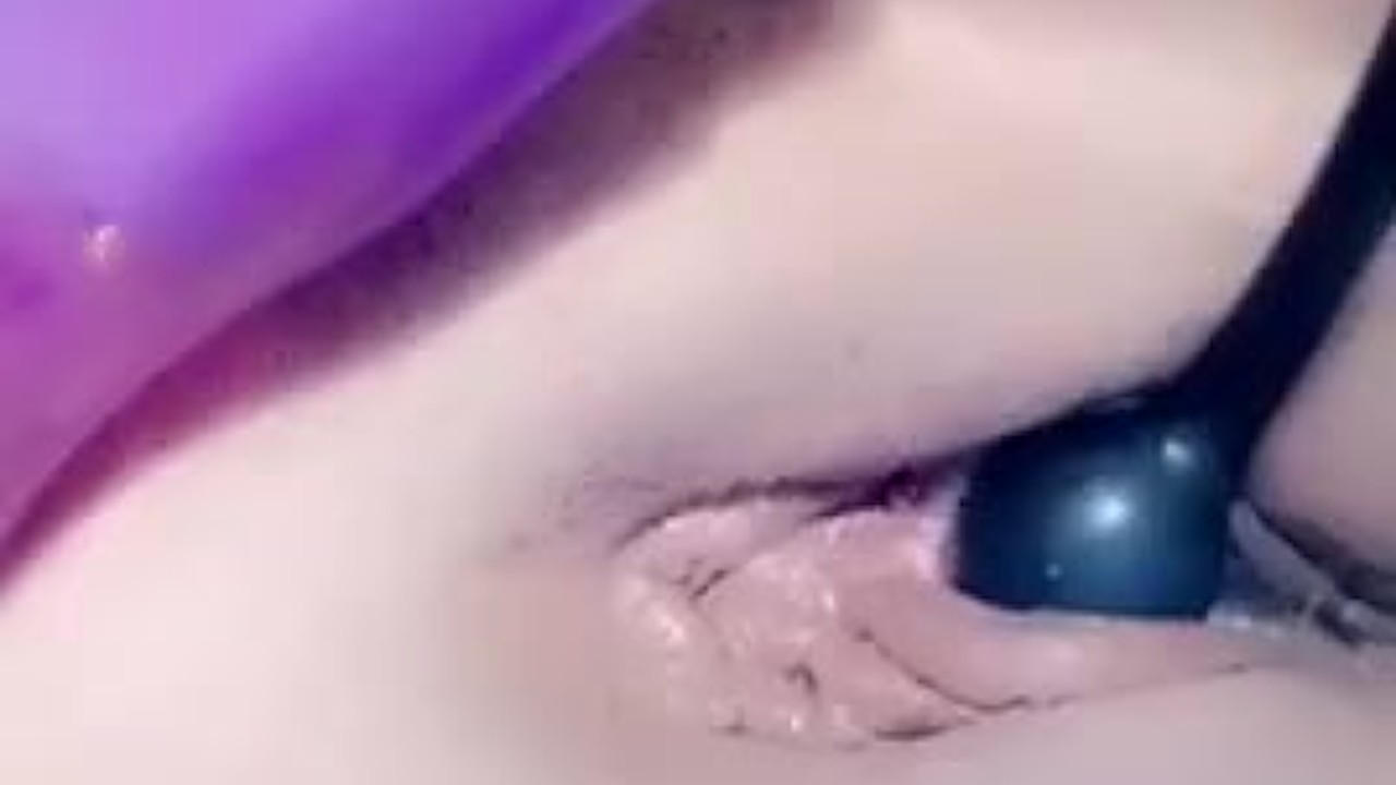 Latina Inserts Catheter Into Pee Hole