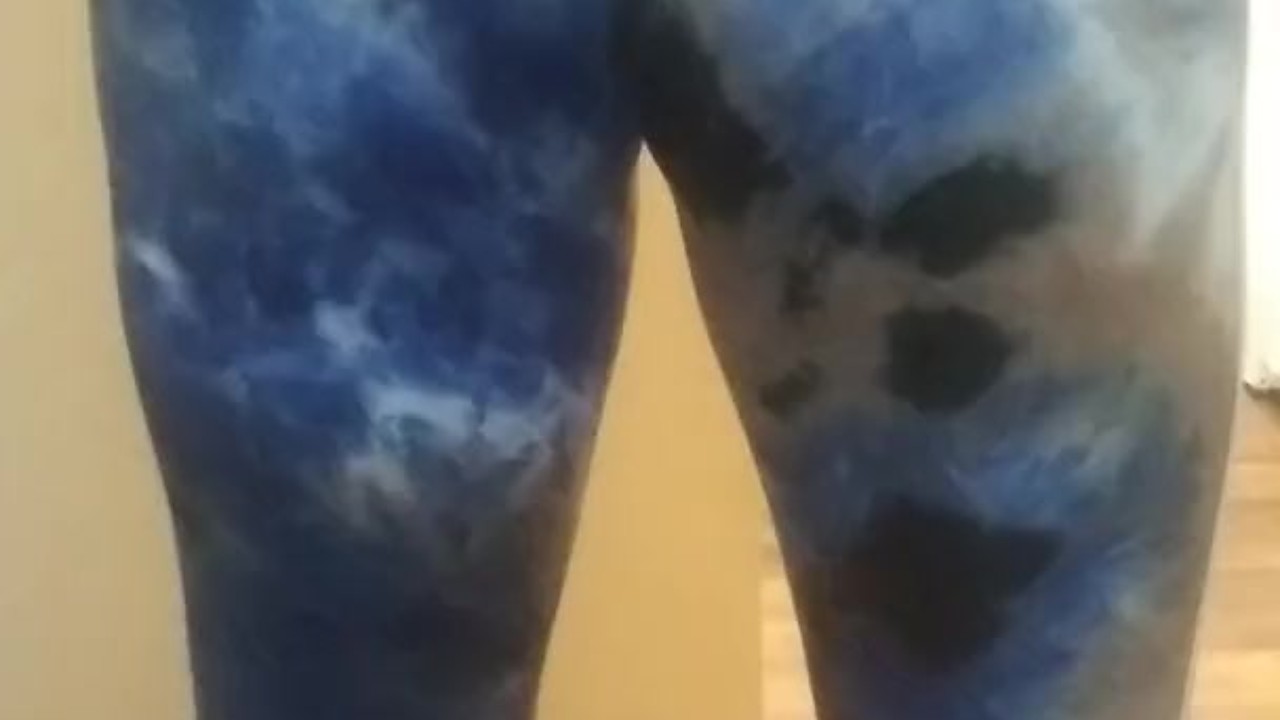 Latina Big Booty Twerking Solo