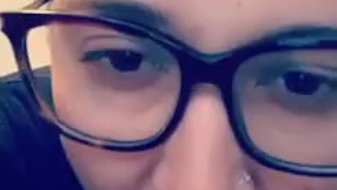 Latina Holly Gives Blowjob