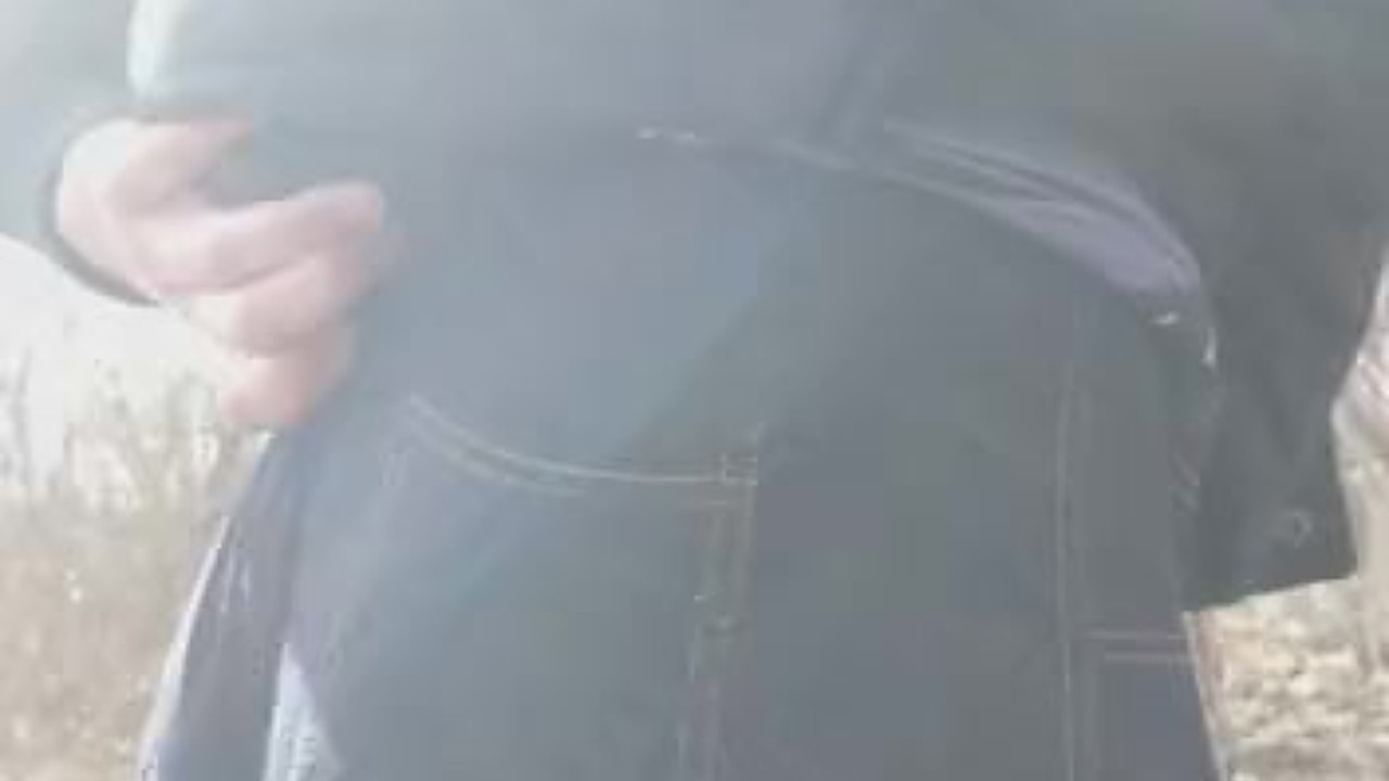 Latina Exposes Herself in Public with Jeans Leggings