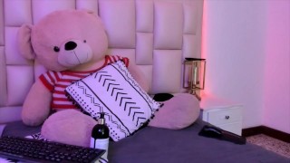 Horny Latina College Girl Masturbates While Watching Fan's POV Blowjob